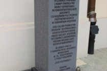 Pomnik-PKP-Transport-KL-Auschwitz-200x300