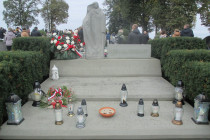2023-11-02-cmentarz-w-Ozarowie-7