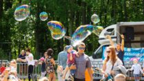 W Wieluniu odbyła się kolejna edycja Dnia Baniek Mydlanych – „Bubble Day”