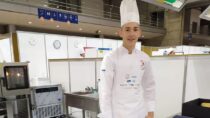 Uczeń ZS nr 1 w Wieluniu Krystian Sak wicemistrzem międzynarodowego konkursu kulinarnego Worldskills Poland