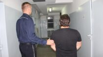 Do 8 lat więzienia grozi 22-latkowi podejrzanemu o oszustwo metodą „na policjanta” w miejscowości Wierzchlas
