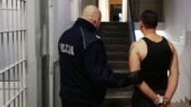 Policjanci z Komisariatu Policji w Białej złapali na gorącym uczynku 42-letniego włamywacza