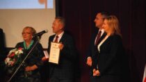 Muzeum Ziemi Wieluńskiej otrzymało odznakę honorową „Za Zasługi dla Województwa Łódzkiego”