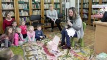 Dzieci poznały pracę krawcowej w Filii Bibliotecznej w Rudzie