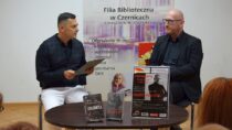 Spotkanie autorskie z Robertem Małeckim w bibliotece w Osjakowie