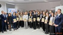 Stypendia dla uzdolnionej młodzieży od Fundacji na Rzecz Rozwoju Powiatu Wieluńskiego