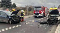 Czołowe zderzenie w Kraszkowicach. Policja bada przyczyny wypadku