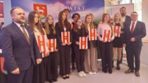 Duma Powiatu Wieluńskiego. Najzdolniejsi odebrali stypendia