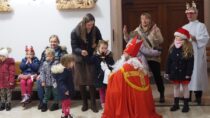 Mikołaj obdarował prezentami dzieci z parafii św. Barbary