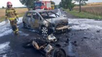 Zderzenie Toyoty z motocyklem. Oba pojazdy spłonęły