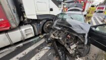 Niebezpieczny wypadek w Raduckim Folwarku. 43-latka w szpitalu