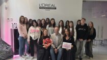 Warsztaty fryzjerskie w Akademii L’Oréal dla wieluńskiej młodzieży